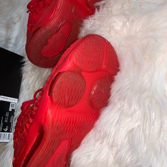 Red Lebron’s - Picture 6 of 6